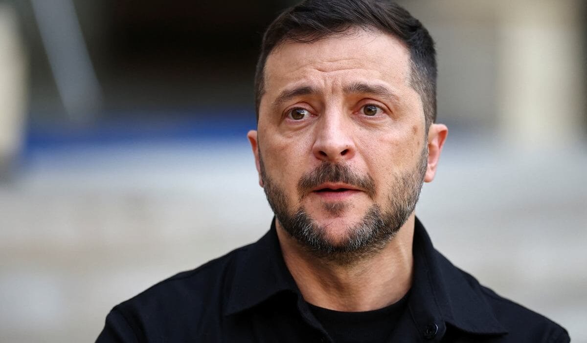 Zelenski trump in putin ile yaptigi gorusmelere sert tepki gosterdi abd nin hatalarina dikkat cekti 11343