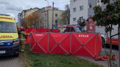 8 ve 10 yaslarinda iki kiz cocugu yaya gecidinde carpisti yol kapatildi 19233