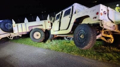 A2 de askeri bir kol ile kaza amerikan askerleri hastaneye kaldirildi 18312