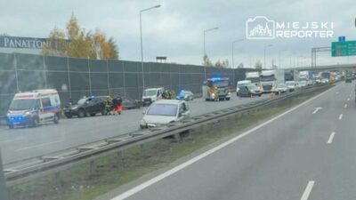 A2 otoyolunda iki araç çarpıştı. Ciddi trafik sıkışıklığı 4 A2 otoyolunda iki arac carpisti ciddi trafik sikisikligi 20393