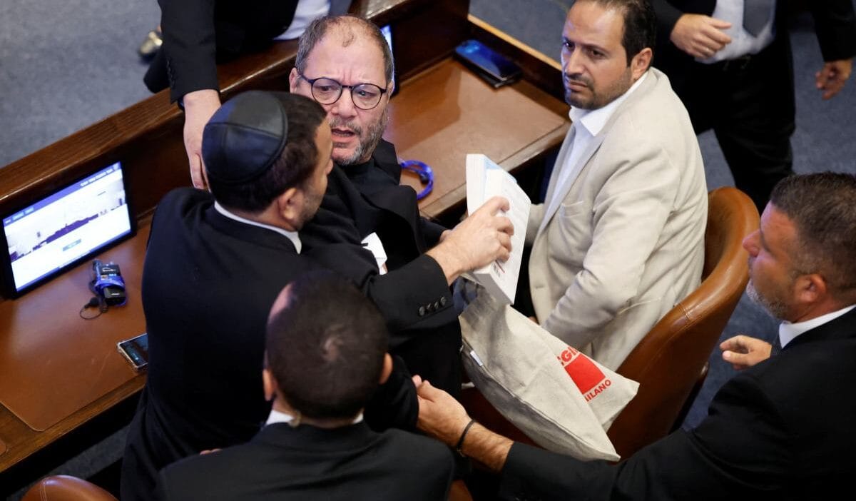 Abd başkanı'nın i̇srail'deki konuşması sırasında şaşırtıcı olay. Trump: çok etkili oldu 1 Abd baskani nin i srail deki konusmasi sirasinda sasirtici olay trump cok etkili oldu 16766