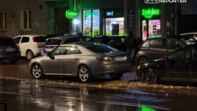 Abka soygunu tezgahtarin gozunu tehlikeli bir aletle korkuttu ve para caldi 19827
