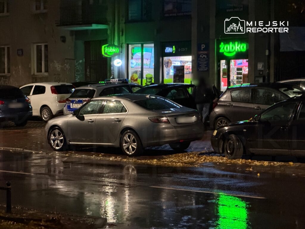 abka soygunu tezgahtarin gozunu tehlikeli bir aletle korkuttu ve para caldi 19827