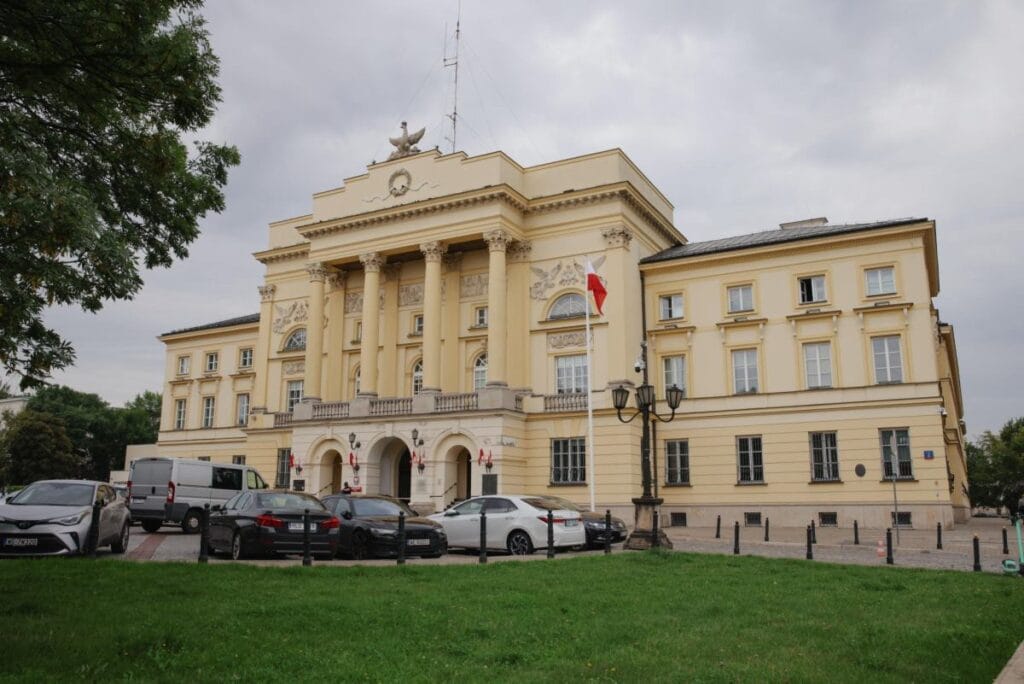 acil polis ihtiyaci servisler rus provokasyonu konusunda uyardi 17198