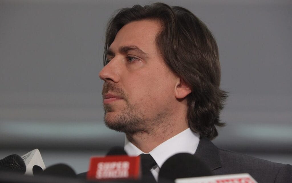 ajan tom mahkemeyi kazandi sevinmek icin bir nedenim yok 15606