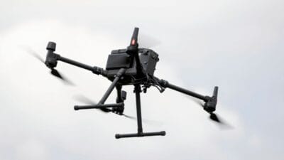 Almanya nin kritik altyapisi uzerinde gizemli dronlar gayri resmi olarak olcumler yaptilar 14336