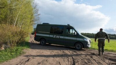 Askeri polis'ten gece mesajı. Mazovia'da "tanımlanamayan bir nesne" bulundu 4 Askeri polis ten gece mesaji mazovia da tanimlanamayan bir nesne bulundu 15084
