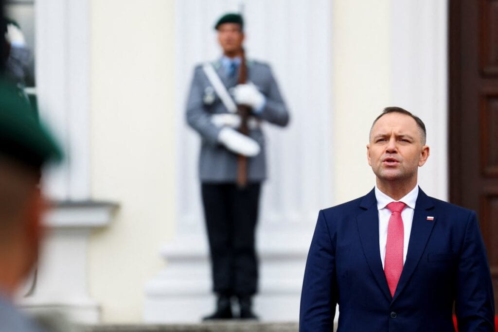 avrupa komisyonu nawrocki nin gocmenlerin yeniden yerlestirilmesine iliskin mektubuna yanit verdi dikkate aliyoruz 16469