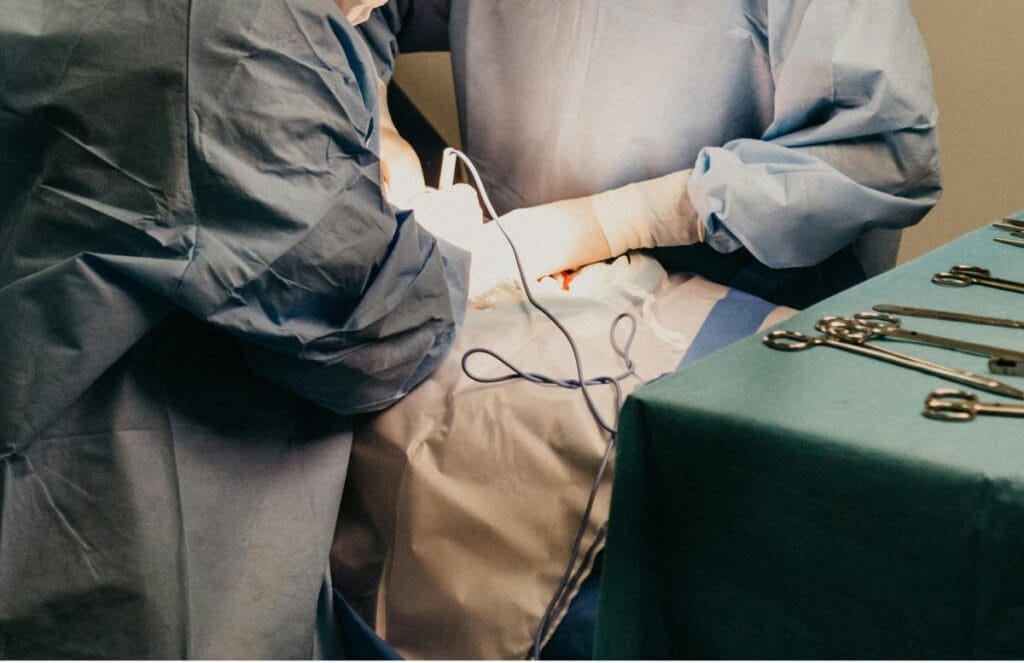 avusturya doktor 12 yasindaki kizinin ameliyat olmasina izin mi verdi dava basladi 17030