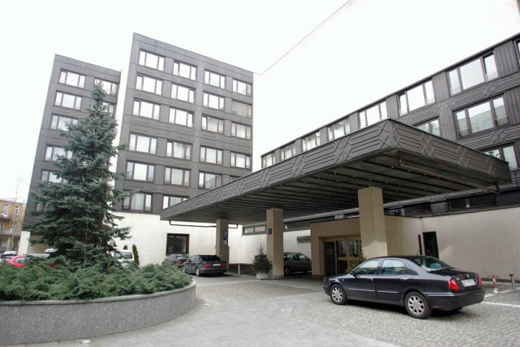 bakan milletvekillerinin uyeler evi nde ne yaptiklarini acikladi belki de nawrocki nin kazanmasi onlari bu kadar telaslandirmistir 15936