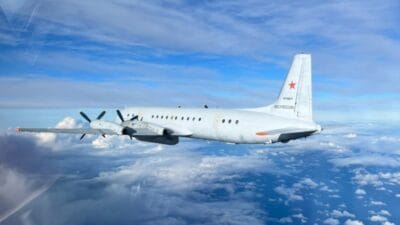 Baltik denizi uzerinde askeri hareketlilik polonya savas ucaklari bir rus ucagina onleme yapti 19903