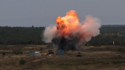 Belarus orduyu hazirliyor silahli kuvvetlerin teftisine baslandi en ust duzeyde hazirlik 16484