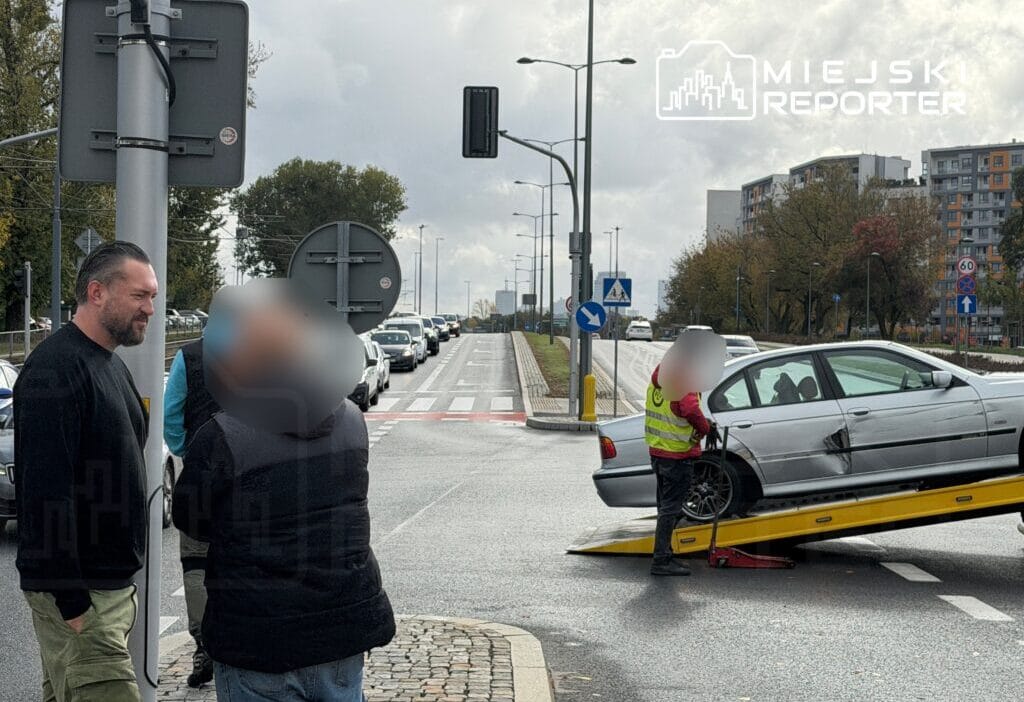 Bielany de bir bmw ile bir minibus carpisti binek aracin direksiyonunda gazeteci marcin prokop vardi 16472
