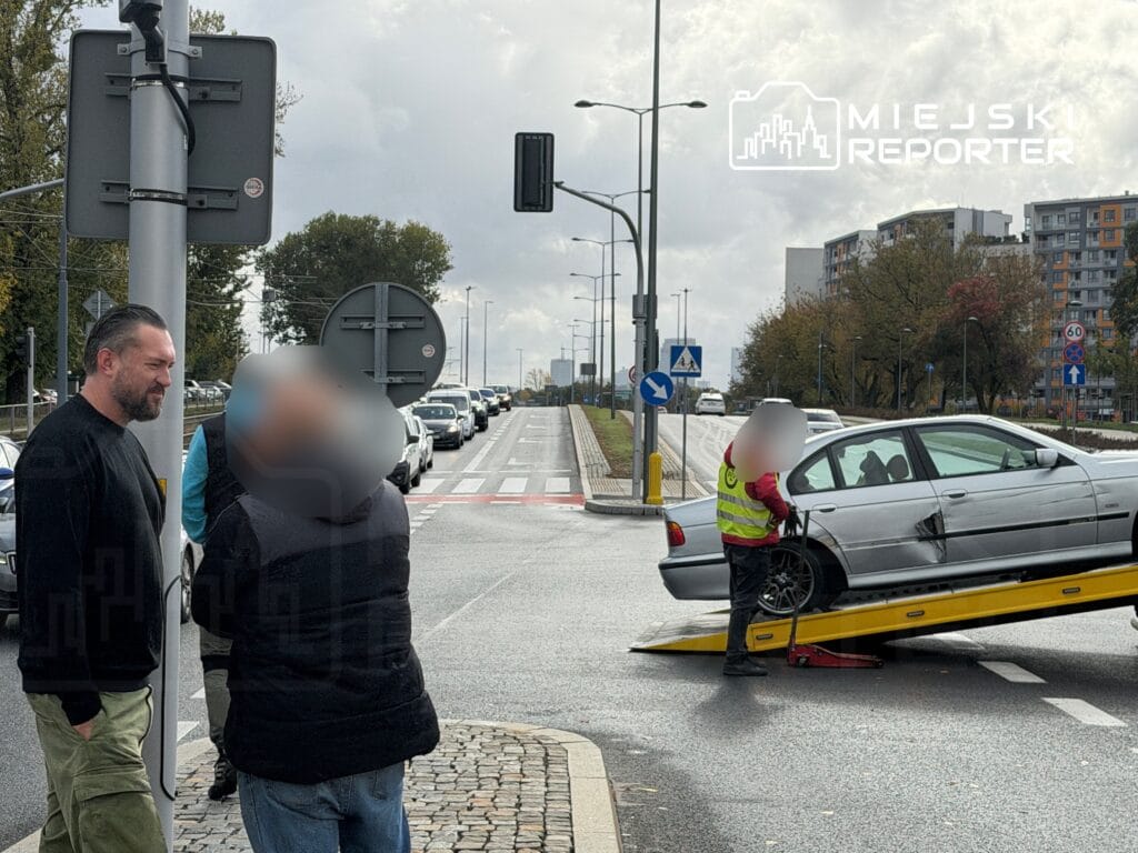 bielany de bir bmw ile bir minibus carpisti binek aracin direksiyonunda gazeteci marcin prokop vardi 16472