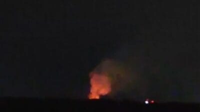 Bielany de trajik yangin yanginin pariltisi uzaktan gorulebiliyordu patlamalar duyulabiliyordu enkazda komurlesmis bir ceset bulundu 16155