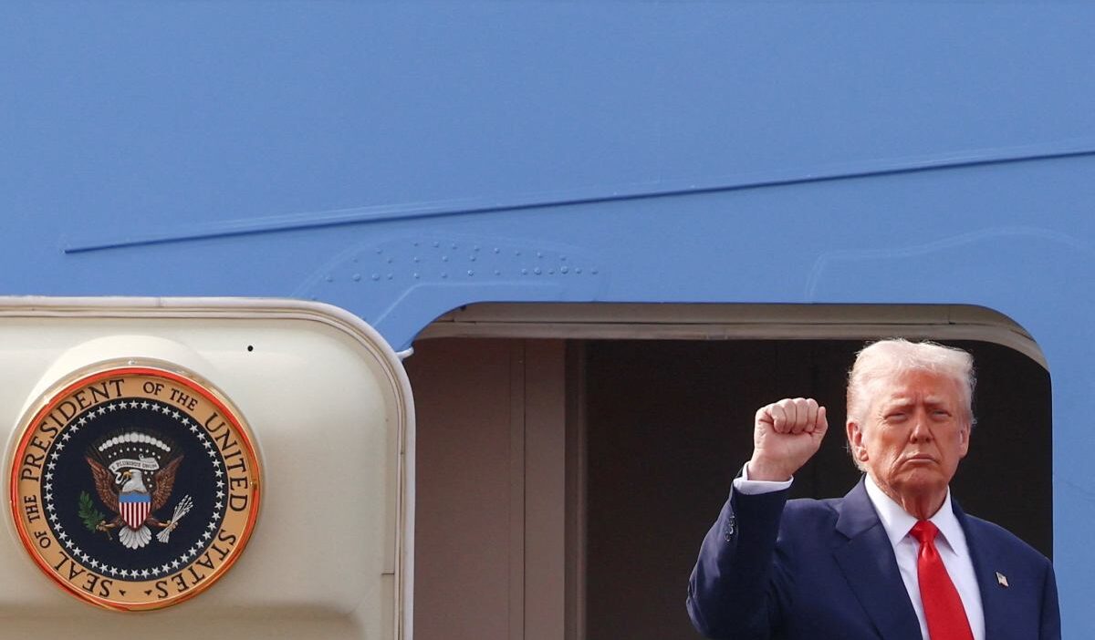 Bir abd baskaninin 21 yuzyilda aldigi bu turden ilk karar nukleer silahlarla ilgili 20130