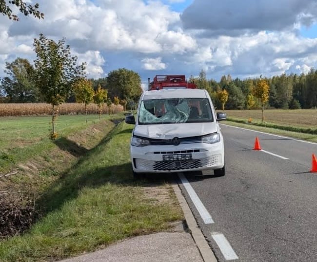 Bir bisikletliye trajik vur kac olayi adam arabanin icine dustu bisikletlinin hayati kurtarilamadi 17291