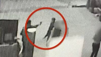 Bir cocuk suclu icin yedi yil hapis cezasi bir cakmakla basladi ve gorme kaybiyla sona erdi 19484