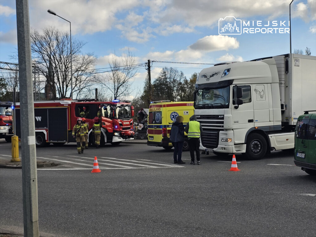 bir kadin kamyon setinin altinda kaldi aracin altinda sikismisti lpr kurtarma ekipleri is basinda 20462