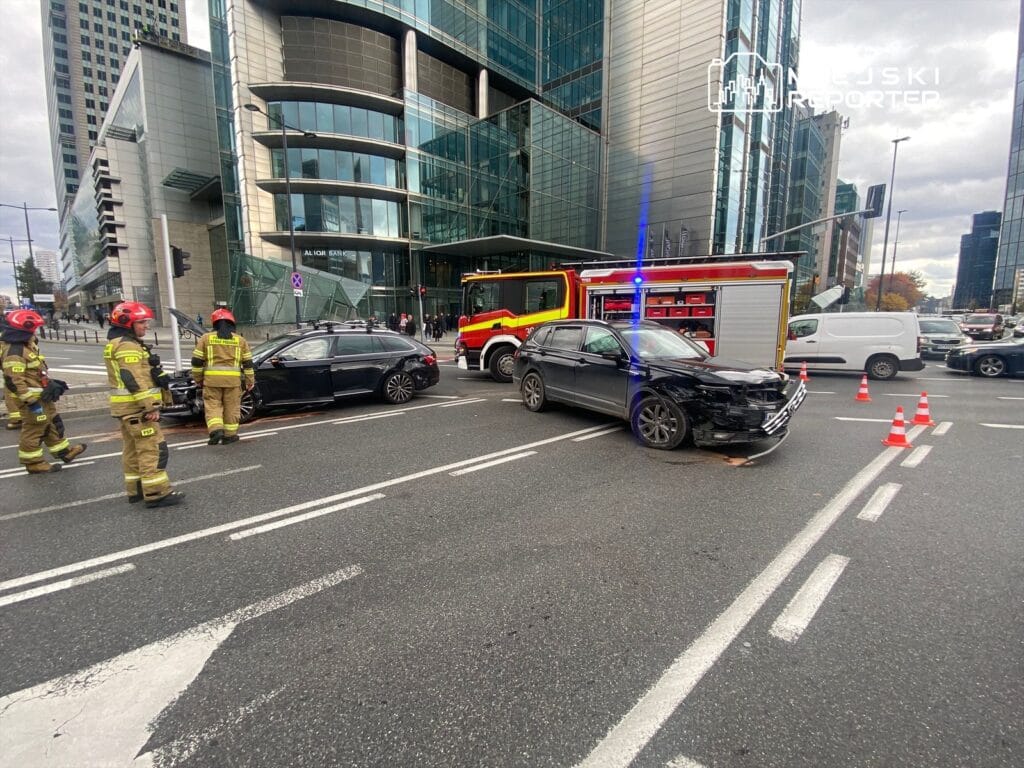 bm kavsaginda carpisma her iki surucu de yesil isiga girmek uzereydi bu noktada bir kez daha boyle bir olay yasandi 19613