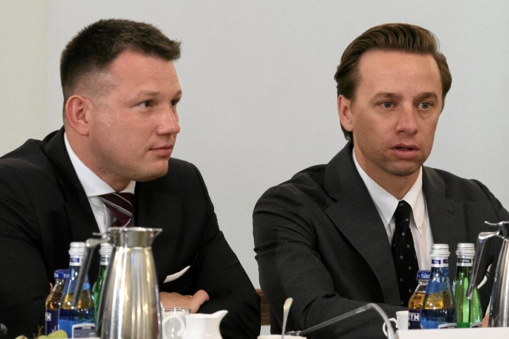 bosak ve mentzen kaczynski ye cevap veriyor alaylari iltifat olarak kabul ediyorum rahatlatici 17255