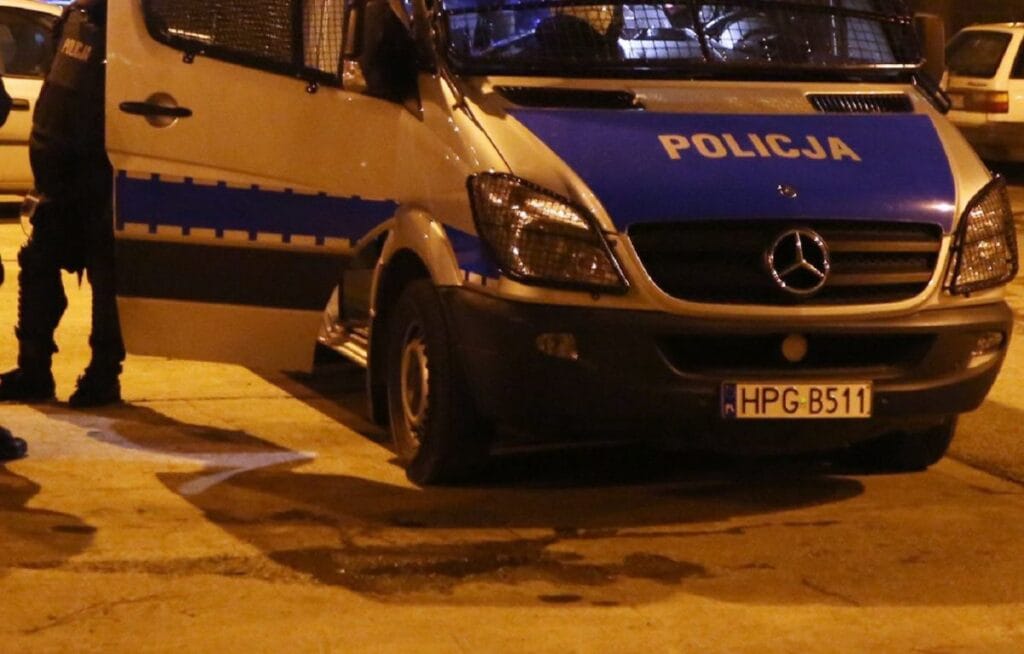 bu bir parti degil bir korku partisiydi dairedeki polis operasyonu hakkinda yeni bilgiler 18321