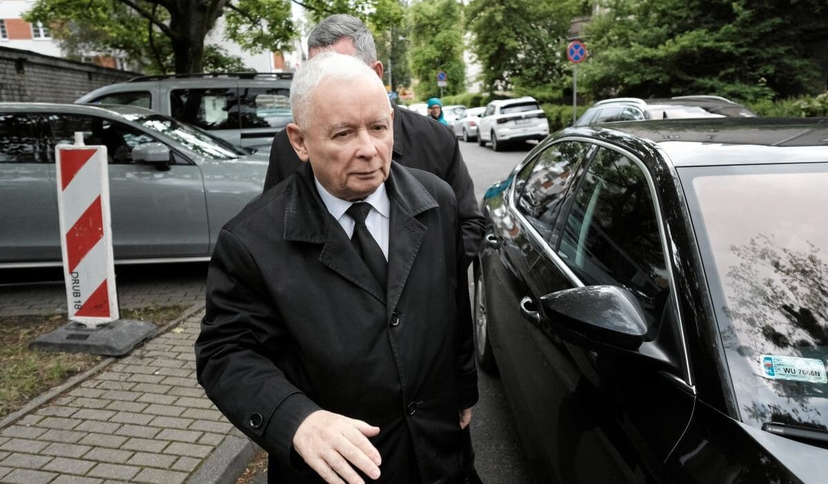 Cpk komplo olayi pis te kafalar ucuyor kaczy ski bir karar verdi 19803