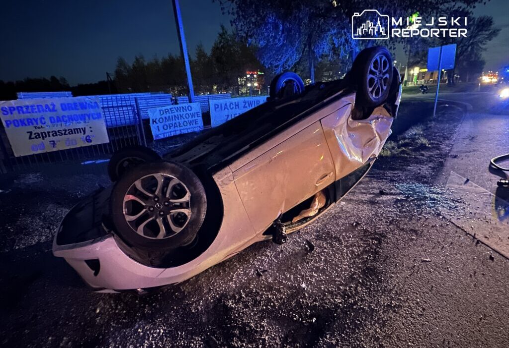 Dk7 de iki araba carpisti arabalardan birinin tavani coktu 20009