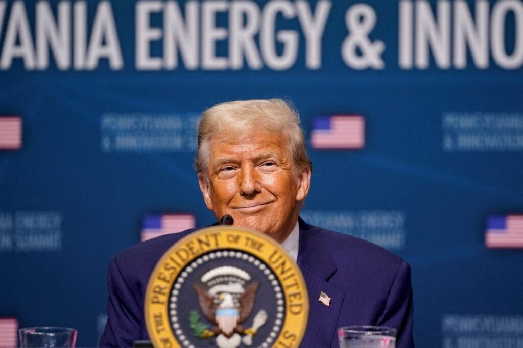 donald trump in altin cicegi i sler maya gibi buyuyor 18270