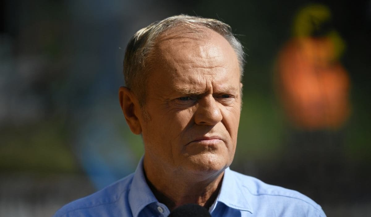 Donald tusk in hukumeti buyutec altinda polonya halki sert bir karar verdi 18550