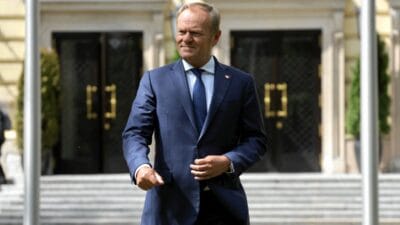 Donald tusk polonya nin altin on yilini ilan etti bu sivil koalisyon un programi olacak 19347