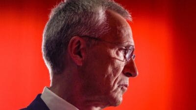 Eski nato sefi ukrayna da savasi onleyebilirdik 15372