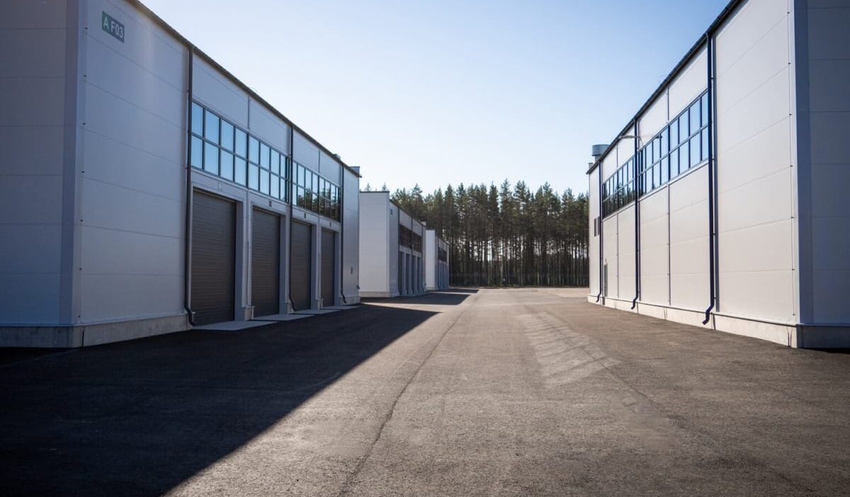 Estonya da bir askeri us uzerinde meydana gelen olay nato gucleri bir insansiz hava aracini dusurdu 19830