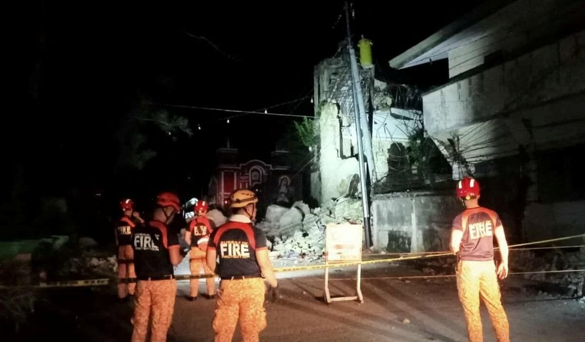 Filipinler deki deprem kurbanlarinin sayisi artti kurtarma operasyonu devam ediyor 14345