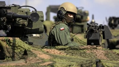 Finlandiya ve polonya askerlerini danimarka ya gonderiyor onlara guc kullanma hakki verildi 14270