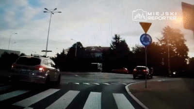 Ford taksi şoförü hala aranıyor. Bu kez çarpışmaya kendisi neden oldu ve cezayı kabul etmedi. Hakkında bir başka dava daha açılacak 2 Ford taksi soforu hala araniyor bu kez carpismaya kendisi neden oldu ve cezayi kabul etmedi hakkinda bir baska dava daha acilacak 18462