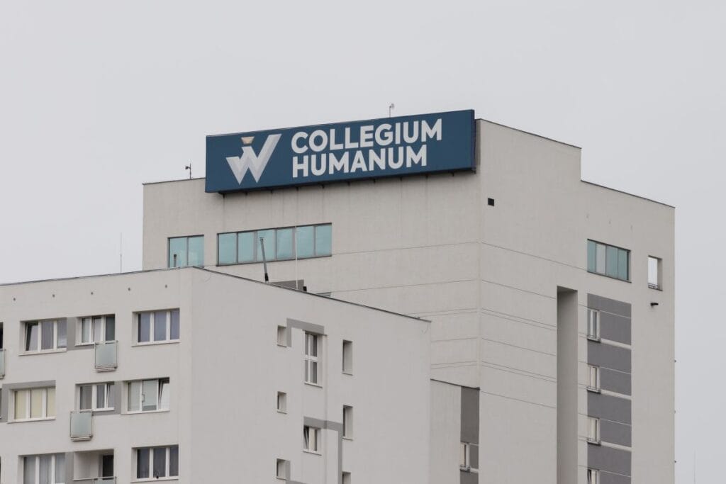 gayri resmi collegium humanum un eski rektor yardimcisi oldu bir sorusturma var 15012