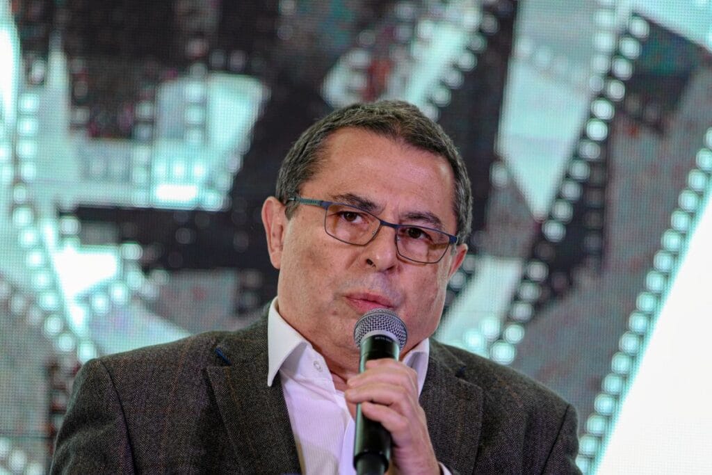 gazeteciye wildstein tarafindan hukuk ve adalet kongresinin goruntuleri gosterildi sok edici 19122