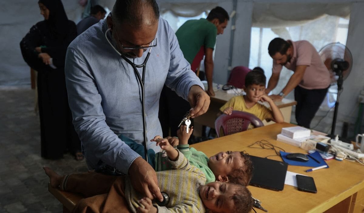 Gazze ye yardim icin 1 milyon sterlin bagisladi bunun hala okyanusta bir damla oldugunu biliyorum 17393