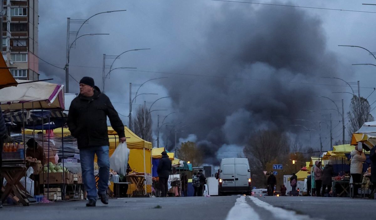 Genç ukraynalılar kitleler halinde ülkeyi terk ediyor. Zelensky'nin kararının sonucu 1 Genc ukraynalilar kitleler halinde ulkeyi terk ediyor zelensky nin kararinin sonucu 20219