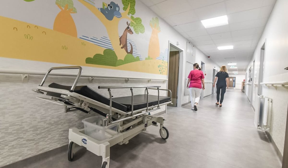 Gizemli bir hastalik stas in hayatini ele gecirdi sanki aniden vucuduna kilitlenmis gibiydi 14442