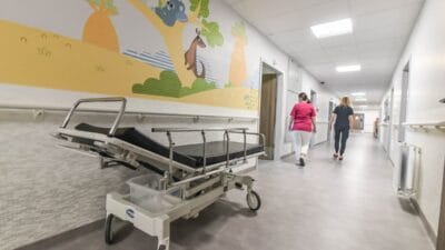 Gizemli bir hastalik stas in hayatini ele gecirdi sanki aniden vucuduna kilitlenmis gibiydi 14442