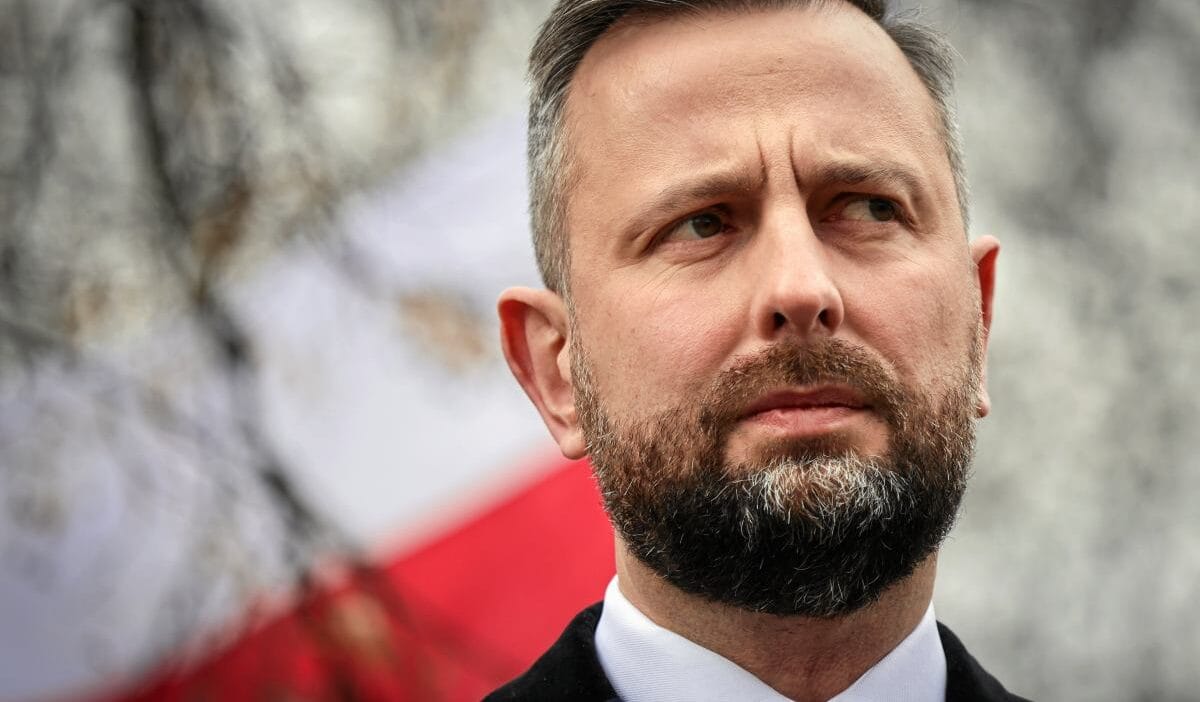 Gizli ordu belgeleri coplukte mi savunma bakanligi sefi konu ciddi 17640