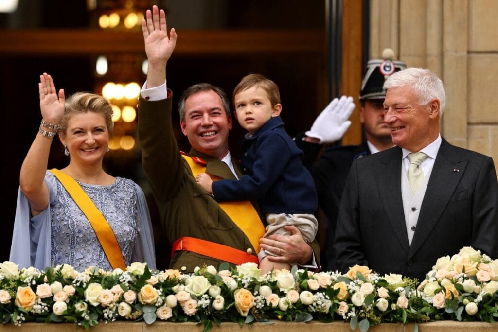 granduk henri 25 yil sonra tahttan cekiliyor luksemburg tahtinda degisim 14781