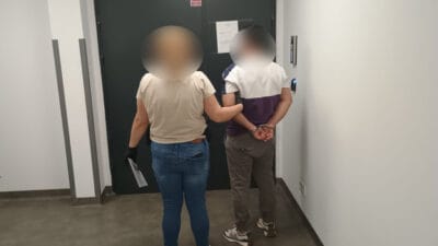 Gurcistan vatandaslari banka calisani dolandiriciligi suphesiyle gozaltina alindi 19954