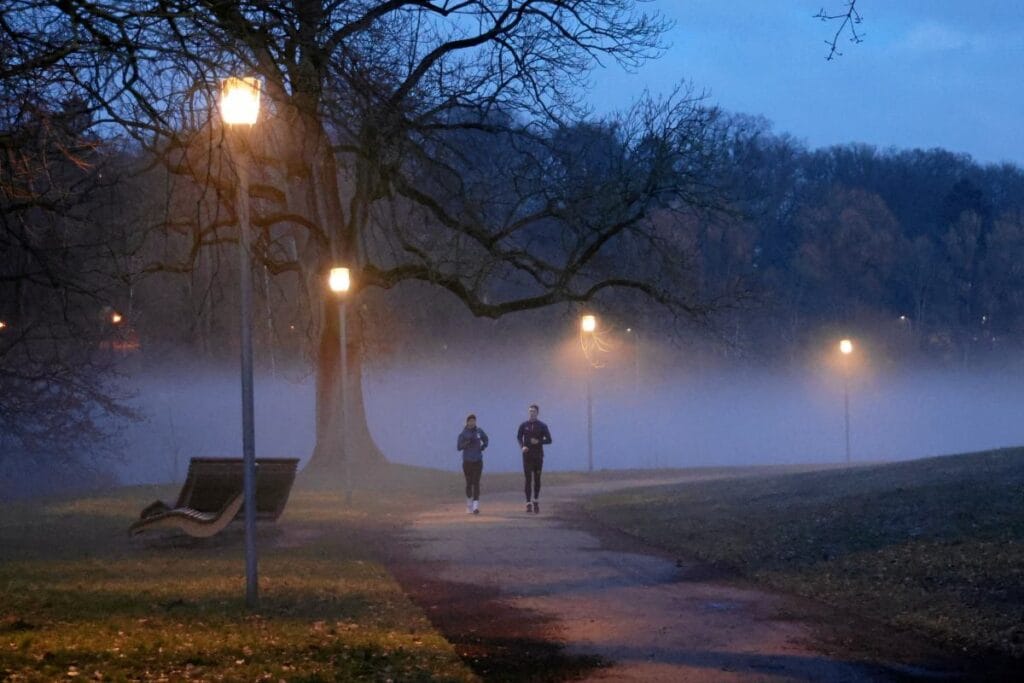 hava durumu polonya yi ikiye boluyor imgw uyariyor ancak iyilesme geliyor 18261