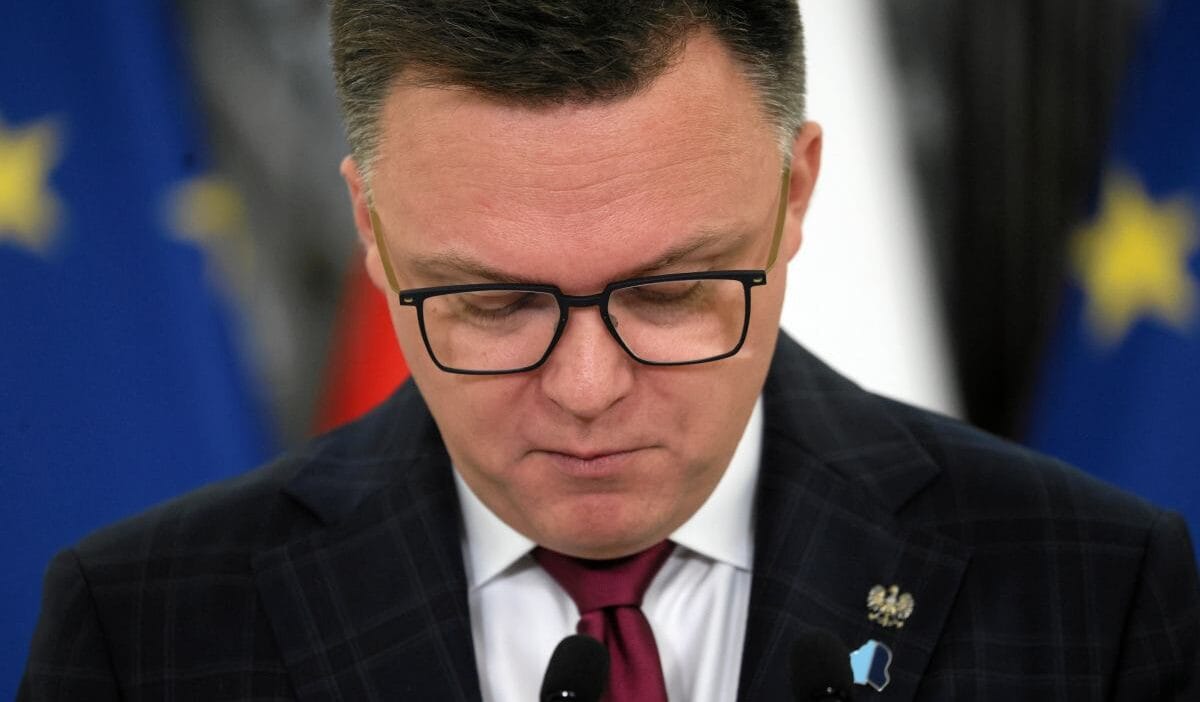 Holownia savcilikta hazir bulundu tk baskani ve ordo iuris ten bir avukat da geldi 16259