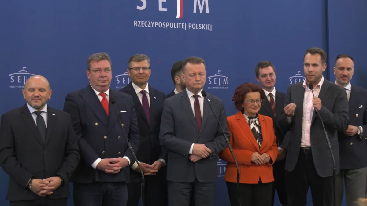 Hukuk ve adalet konferansinda arbede blaszczak mudahale etmek zorunda kaldi bana bagirma 20490