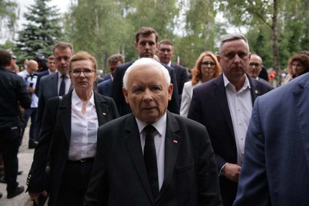 hukuk ve adalet partisi nden atildilar dusunmek yerine daha fazla saldiri 14327