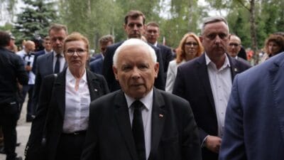 Hukuk ve adalet partisi nden atildilar dusunmek yerine daha fazla saldiri 14327